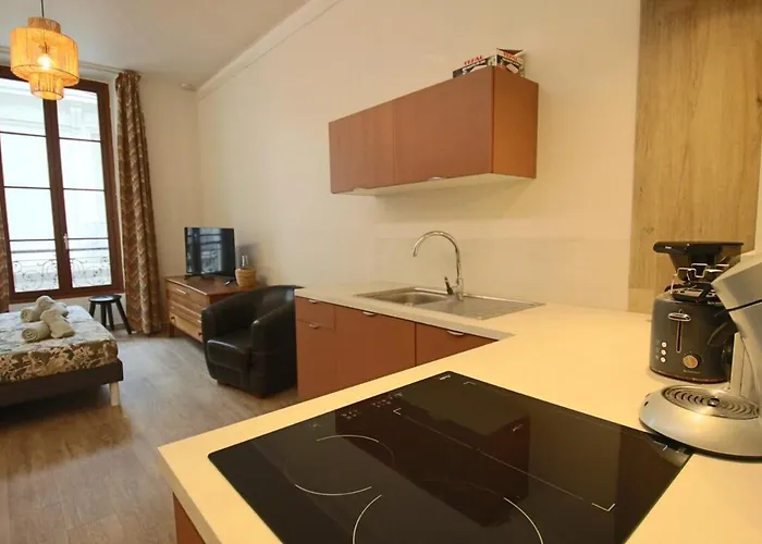 28 M2 Au 21 Rue Des Bains Aix-les-Bains